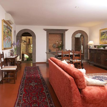 Apartment In B&B Del Giglio San Donato in Poggio Eksteriør billede