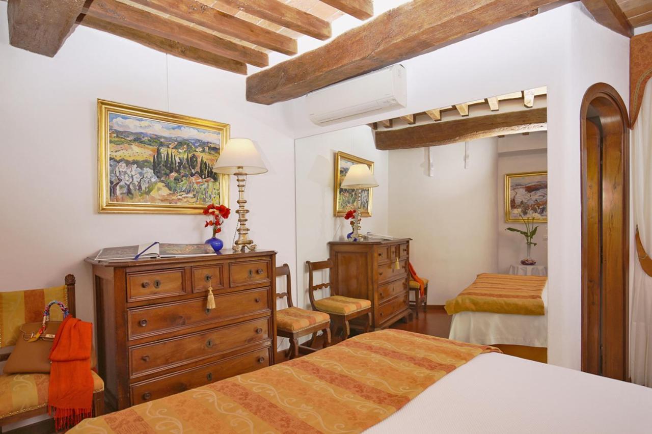 Apartment In B&B Del Giglio San Donato in Poggio Eksteriør billede
