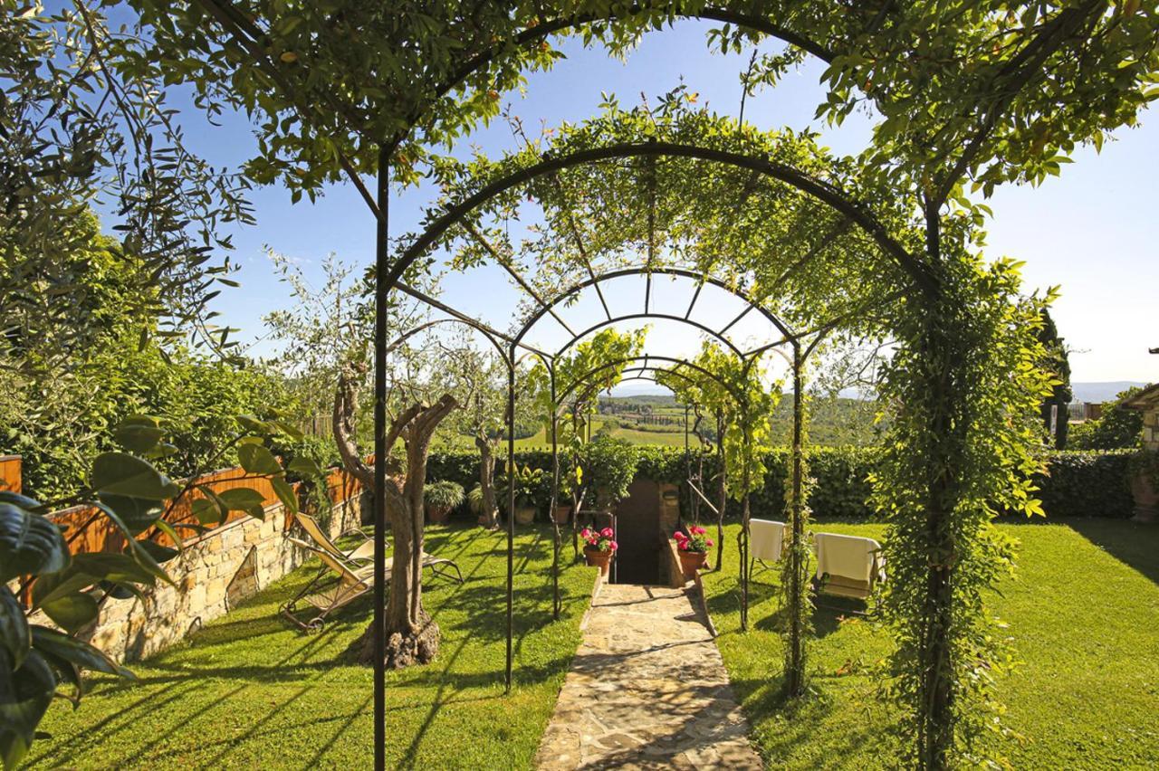 Apartment In B&B Del Giglio San Donato in Poggio Eksteriør billede